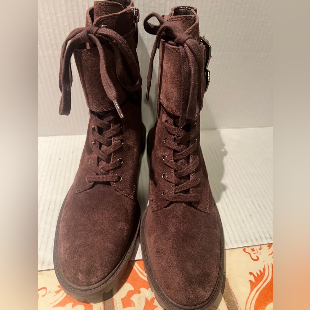 VINCE CAMUTO Fawdry Chocolate Brown Suede Lace Up Combat Motto Boot Size 7M NEW - Picture 4 of 14